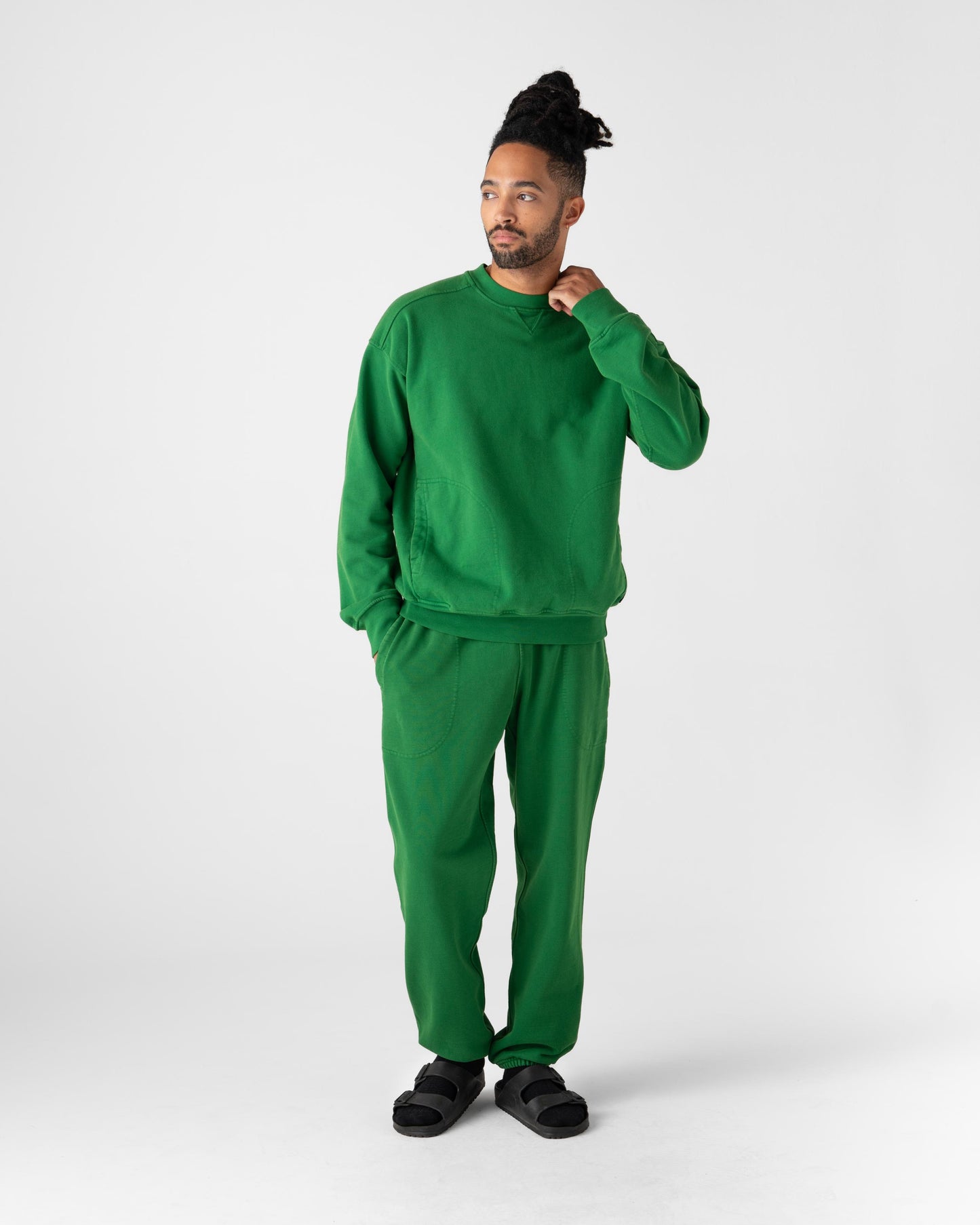 Caption: Cary: 5'11" | Size: w L / m M